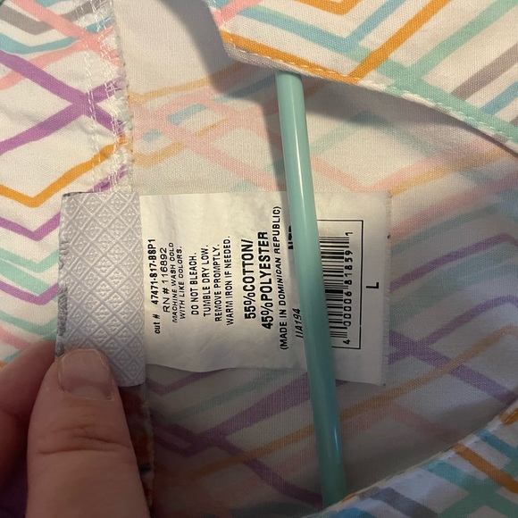 Size large scrub tops lot of 2 - Picture 2 of 5